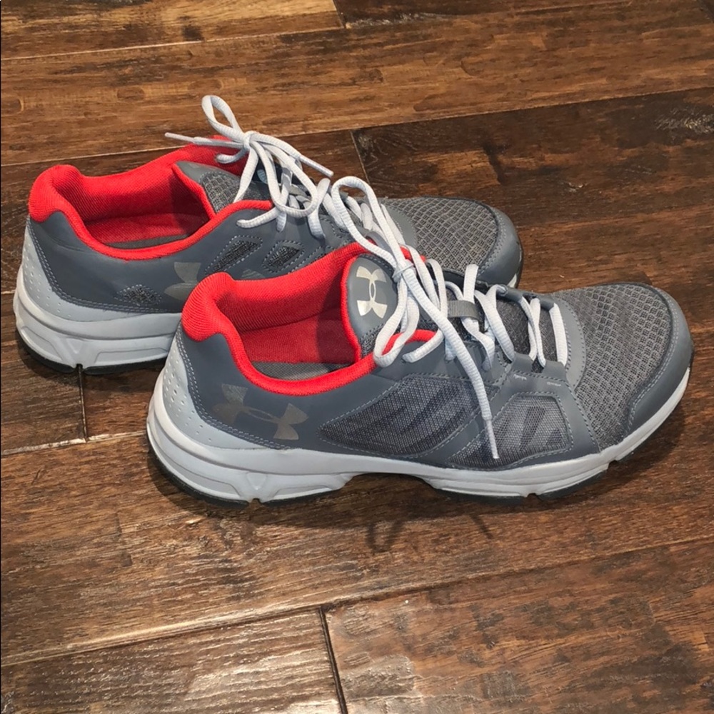 PRICE⬇️ Under Armour Men’s Grey Sneaker